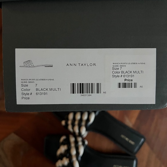 Ann Taylor - Woven Puffy Leather Black & White Slide Sandals NEW in box - size 7 - Picture 8 of 8